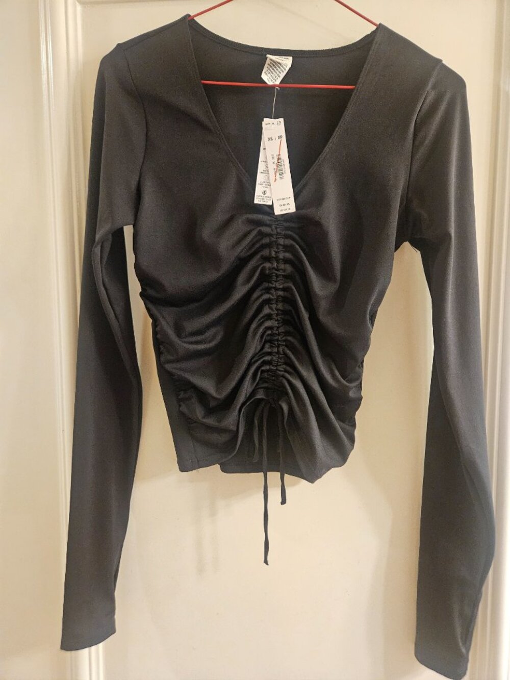 Victoria’s Secret PINK Black Ruched Drawstring Crop Top XS, NWT
